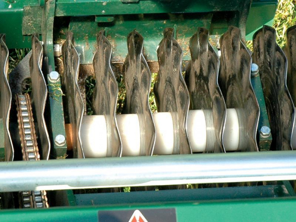 ������ Turfco TriWave 45 Overseeder