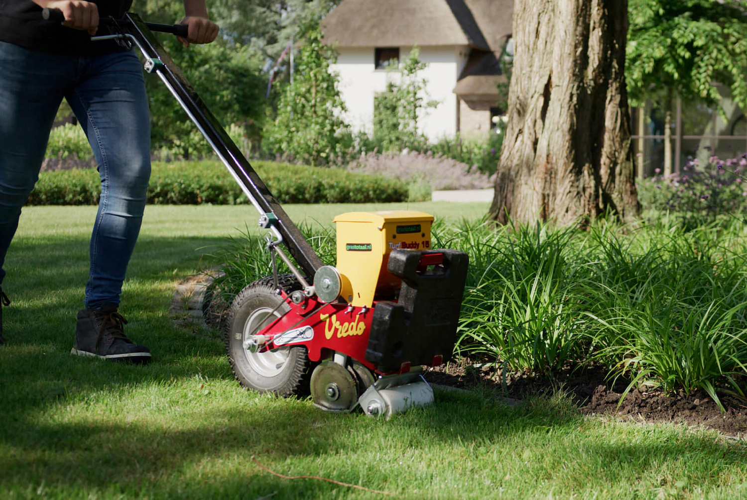 ������ ������ Vredo Turf Buddy